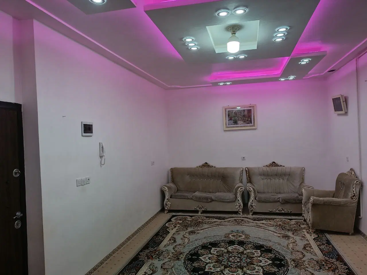 منزل دو طبقه تجاری مسکونی