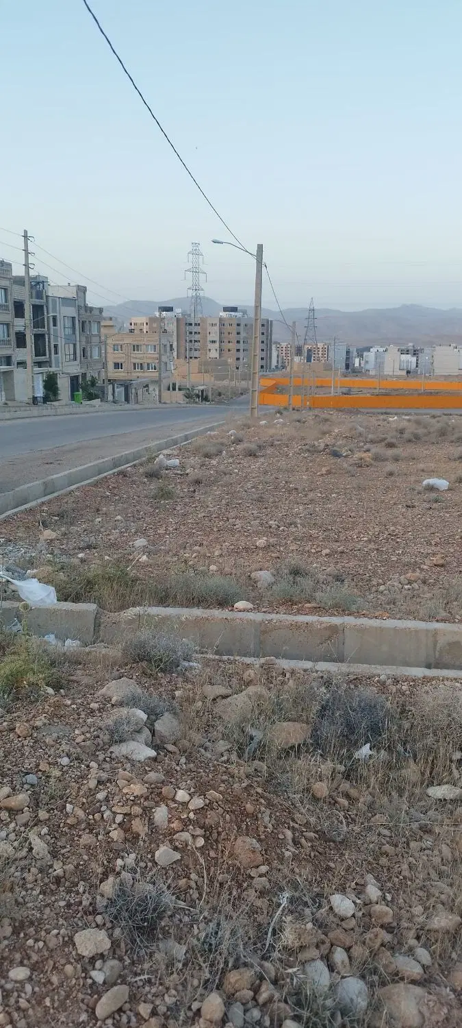 ۷۵متر زمین تجاری گلستان سرنبش بر 26متری باپروانه