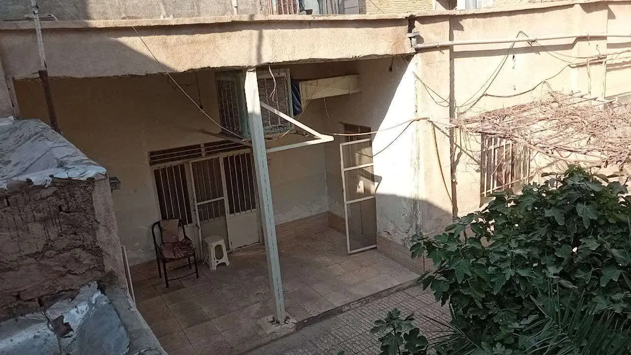 خانه کلنگی با متراژ 200متر