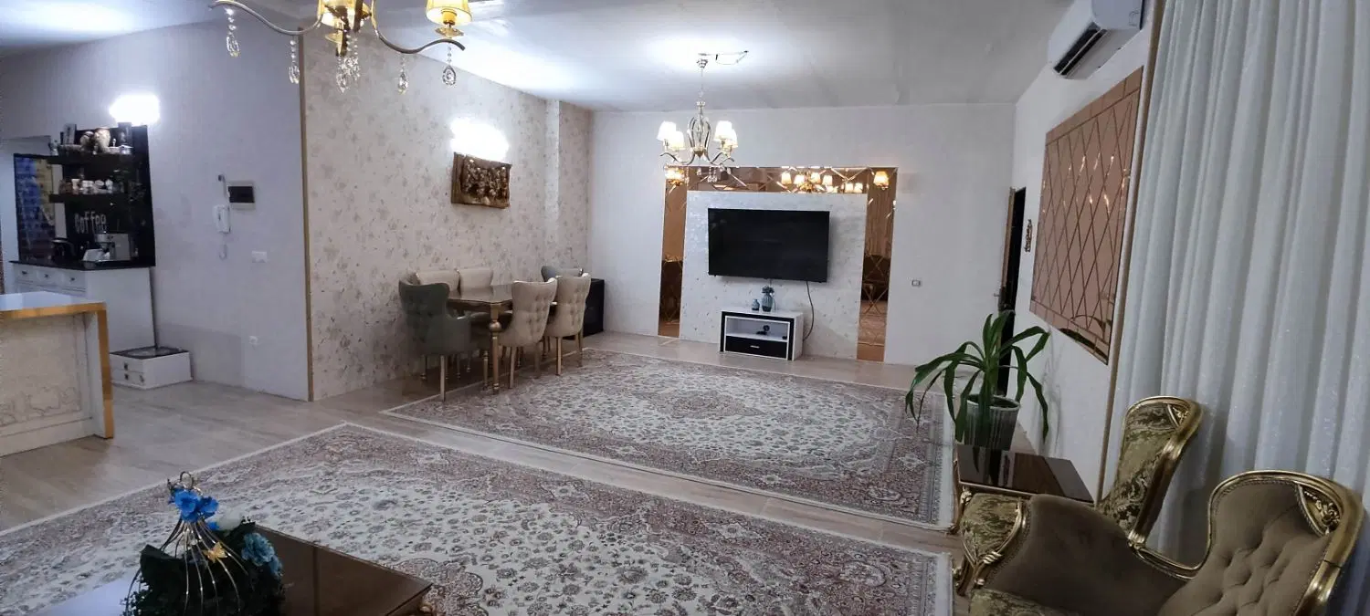 خانه ویلایی مدرن ۴۲۰ متری به همراه مغازه