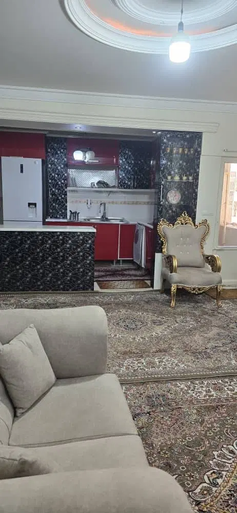 ۶۲‌متری نواب پارکینگ‌دار جنوبی