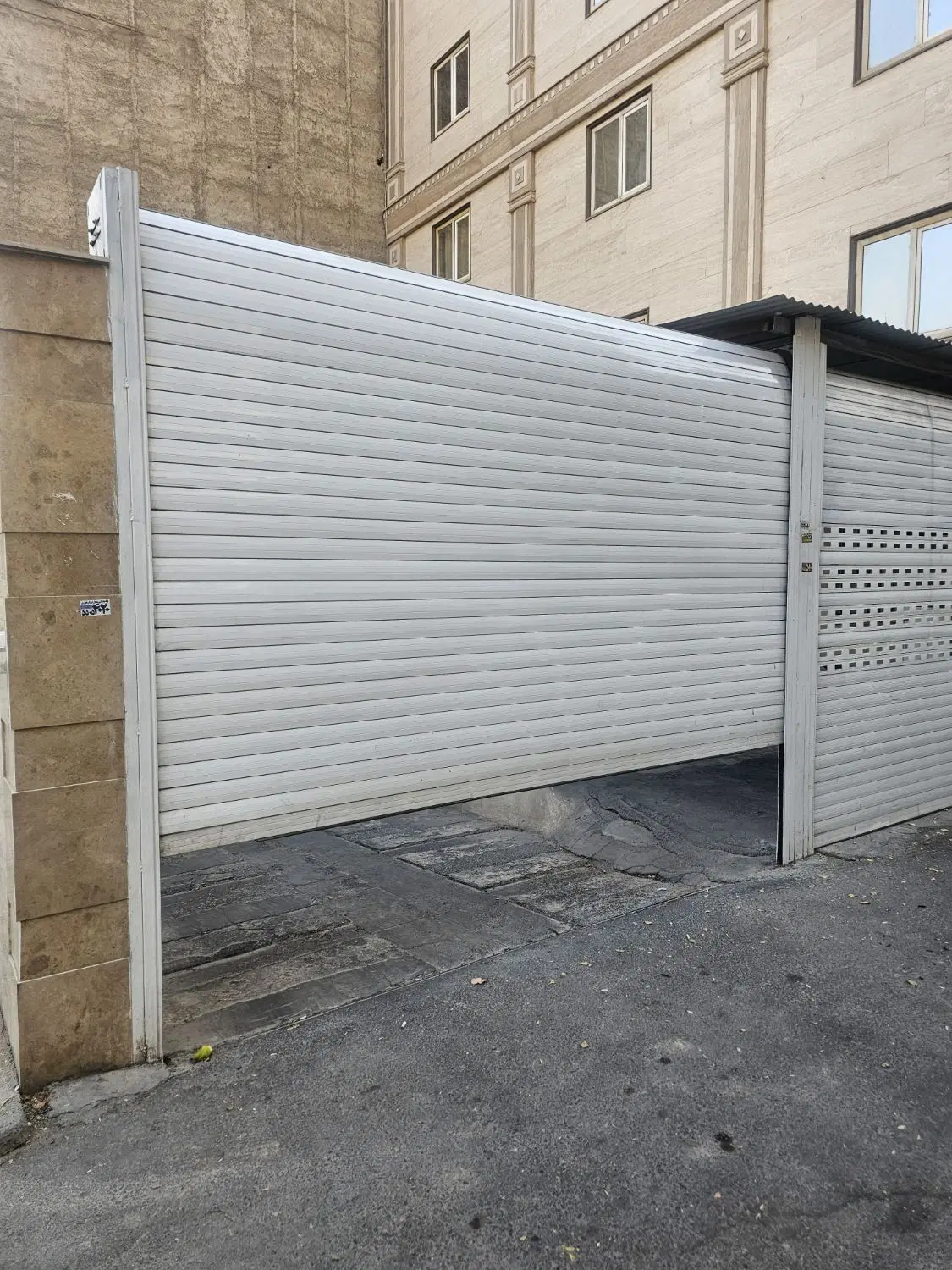 350متر زیر زمین جهت تولیدی اانبار بایشگاه