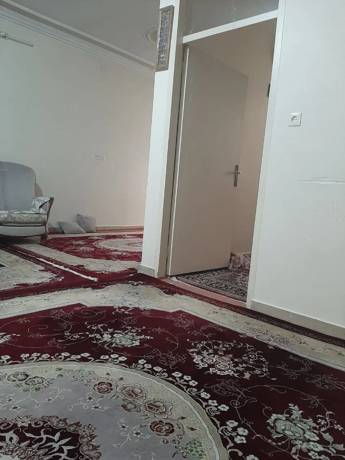 ۱۰۸ متر بهترین کوچه(انقلاب) شهرک ولیعصر  ملک جنوبی