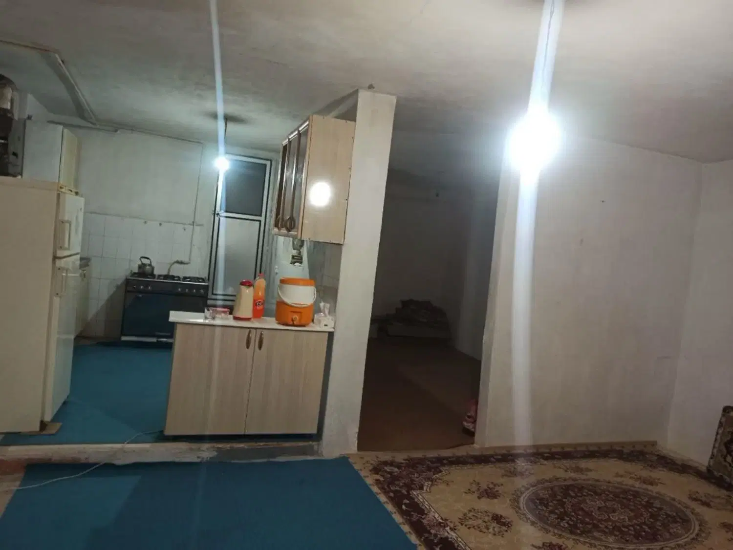 زیرزمین  در۶۰ متری خ سپاهان  کوچه دماوند ۲ غربی
