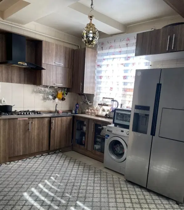 باغ دبیر ۸۱ متر دو خواب _ نیایش _