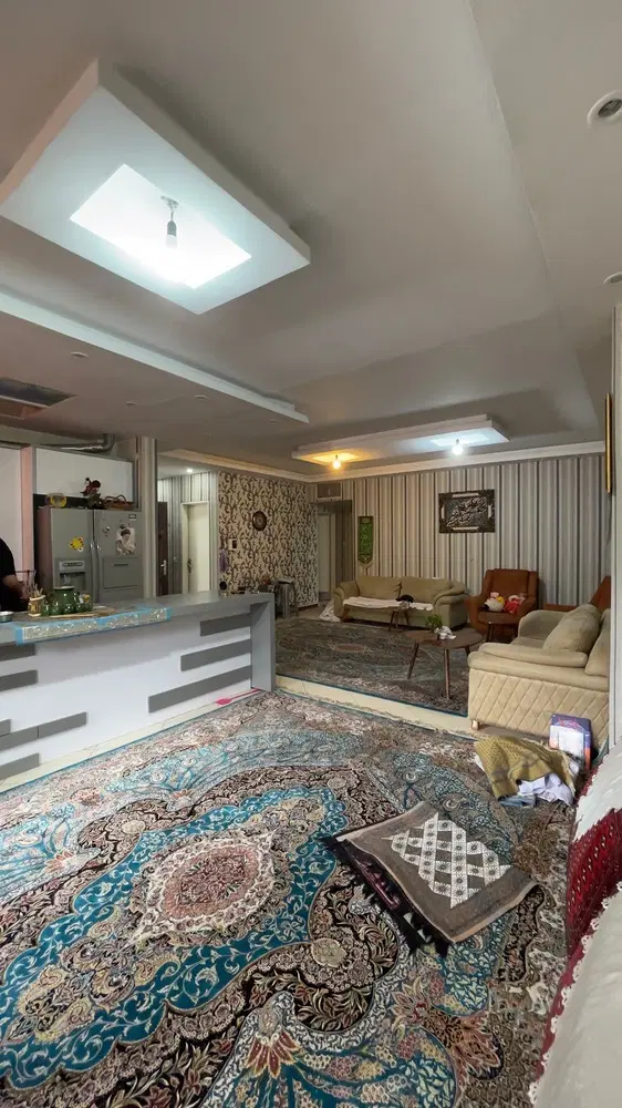 مشایی لوکس با پارکینگ سندی