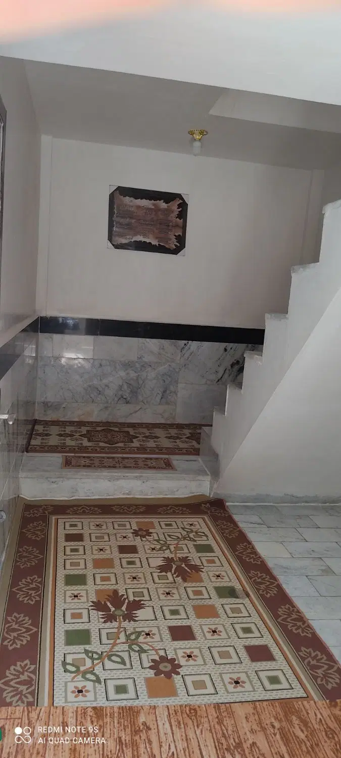 ساختمان ویلایی دوطبقه سند تک برگ