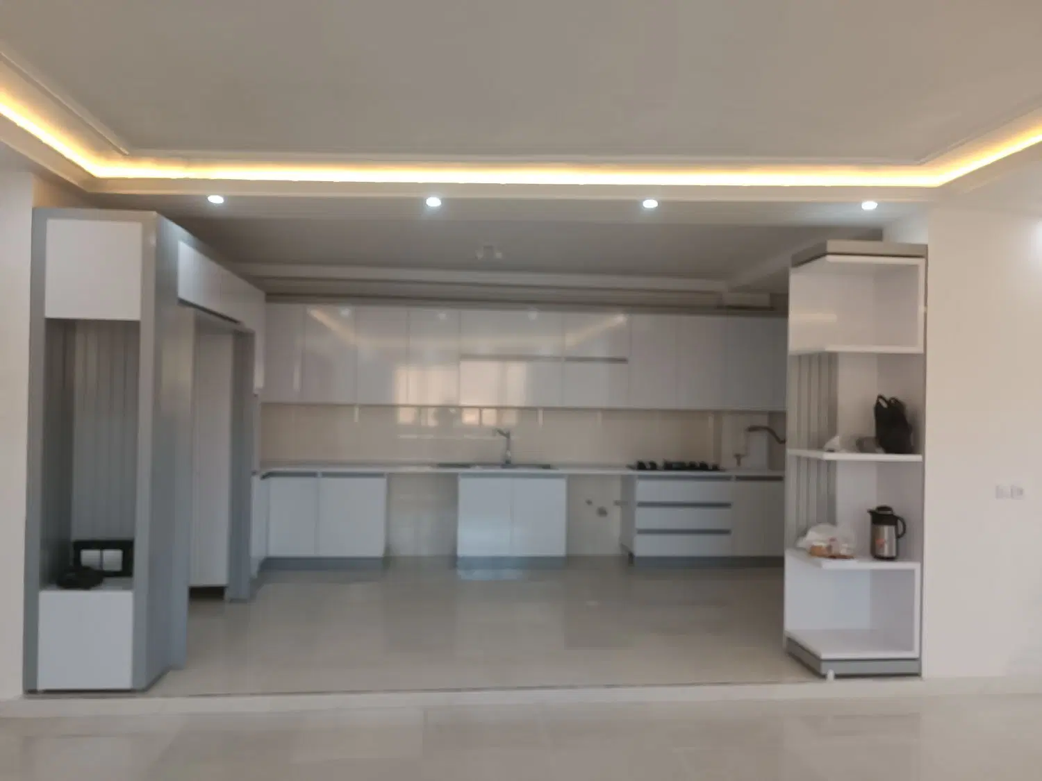 معاوضه آپارتمان و مغازه درشهر تکاب با بوکان
