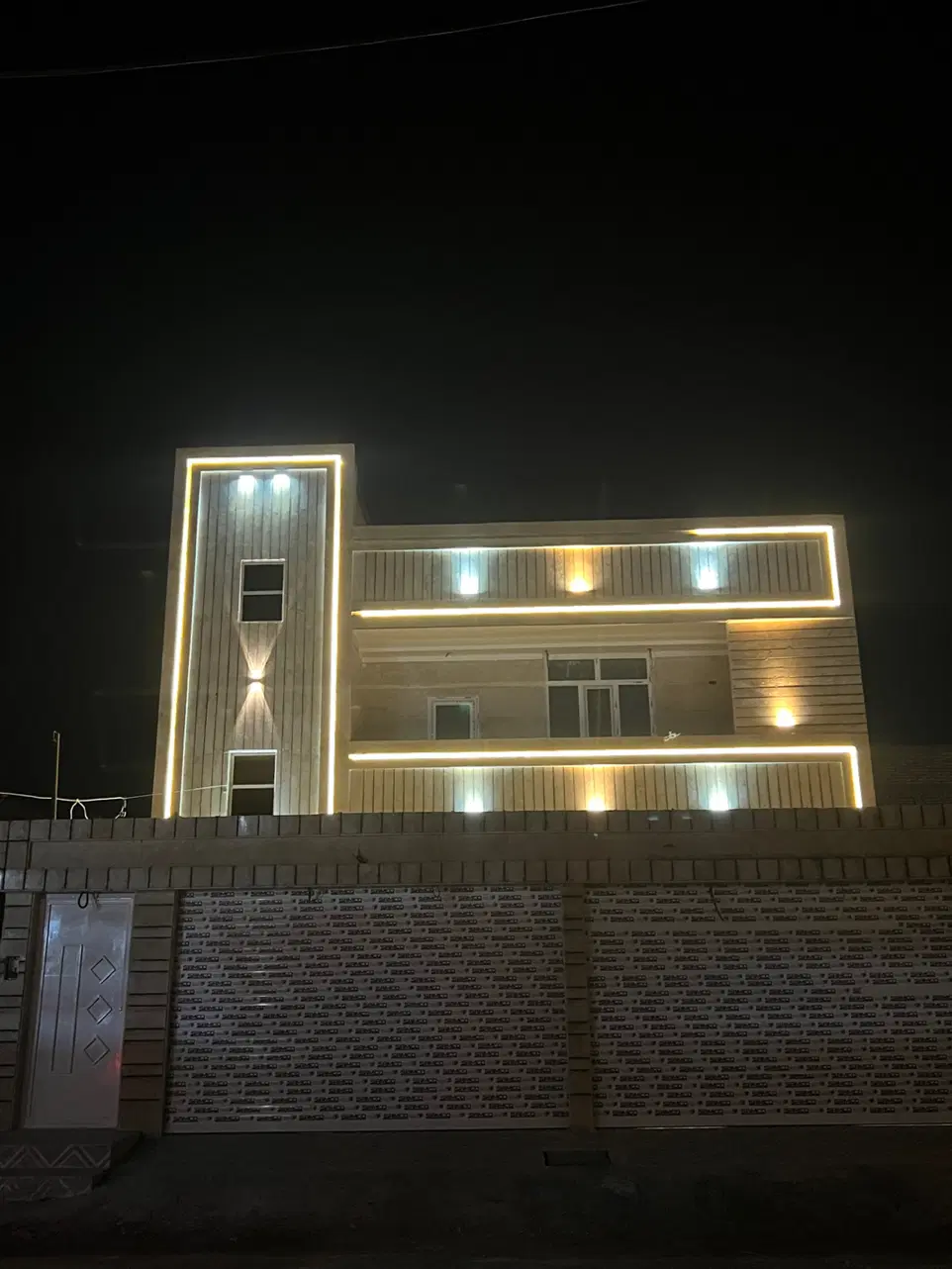 ویلایی ۲ واحده فول سر اصلی