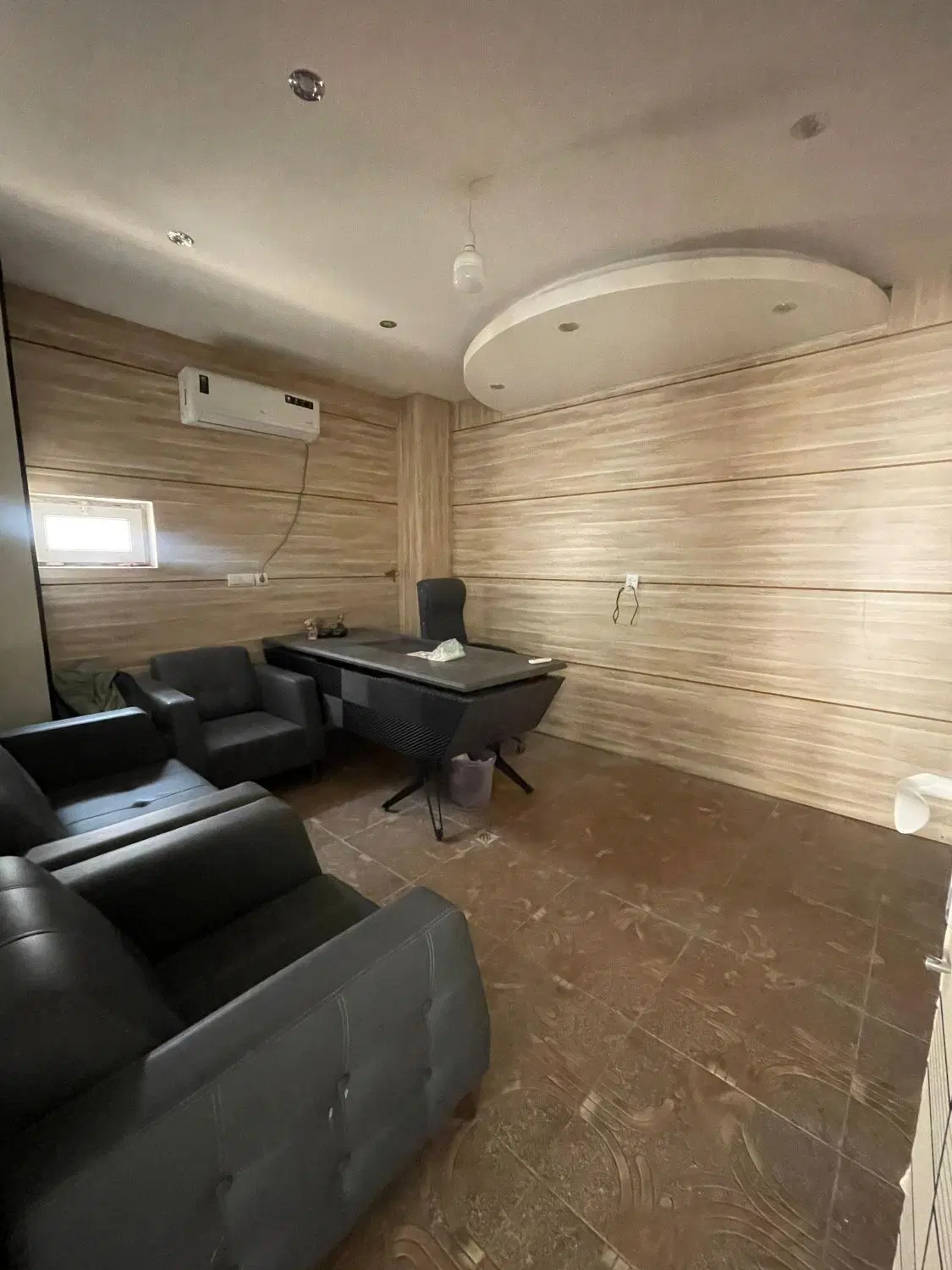 رهن واحد اداری ۶۰ متری محدوده گمرک