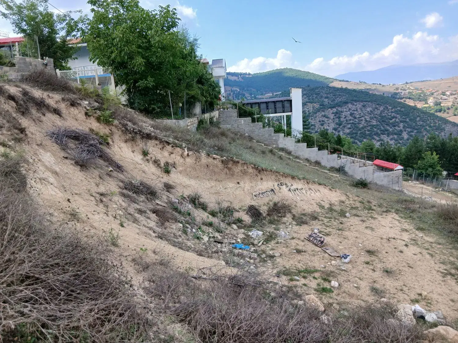 زمین 230 متر در بافت واقع در روستای لنگر