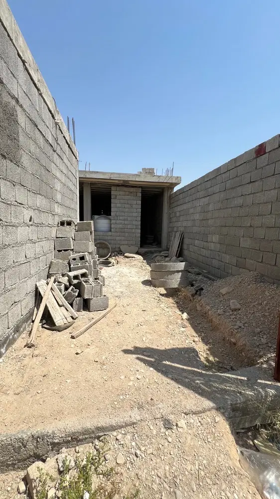 فروش تجاری مسکونی نیمه کاره چغادک