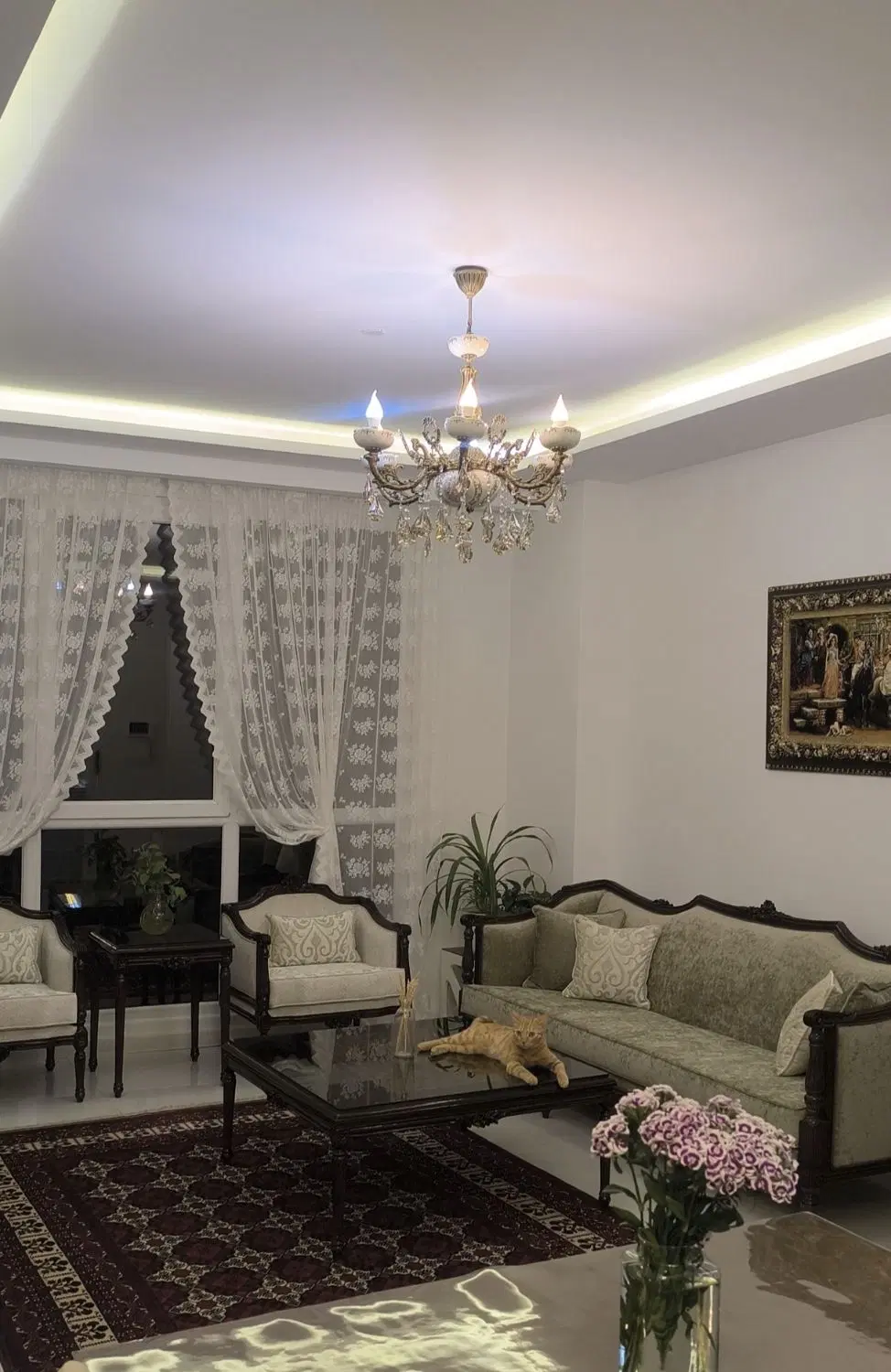 واحد۶۷متر نوساز بانورگیری عالی بدون پرتی در قیطریه