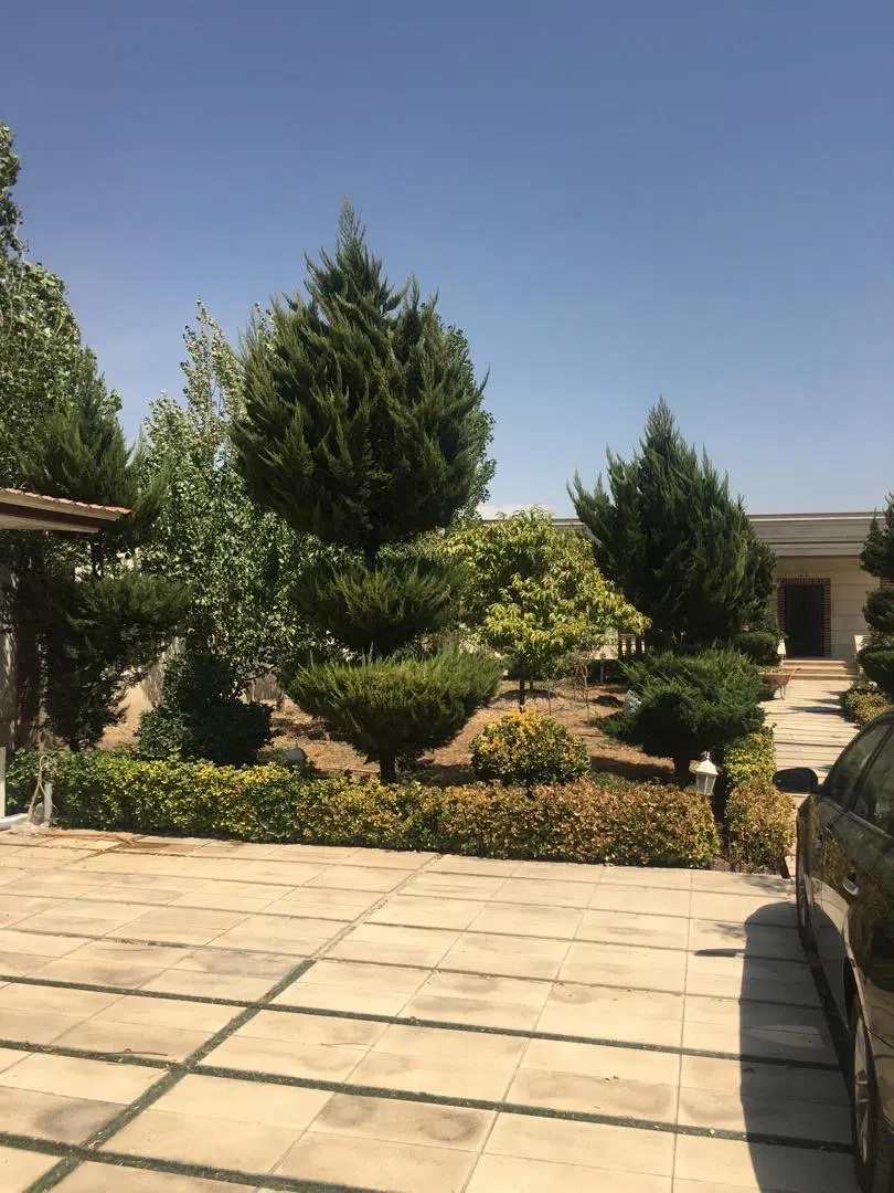 فروش ویلا استخردار