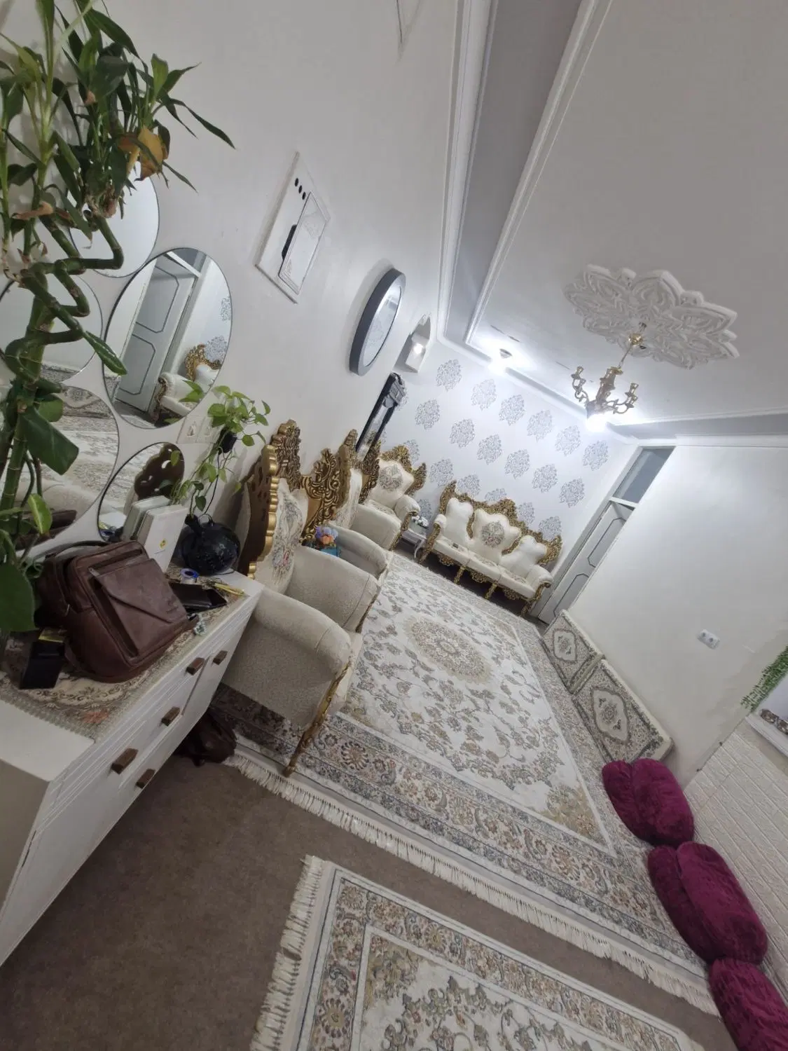 فروش یک واحد مسکونی