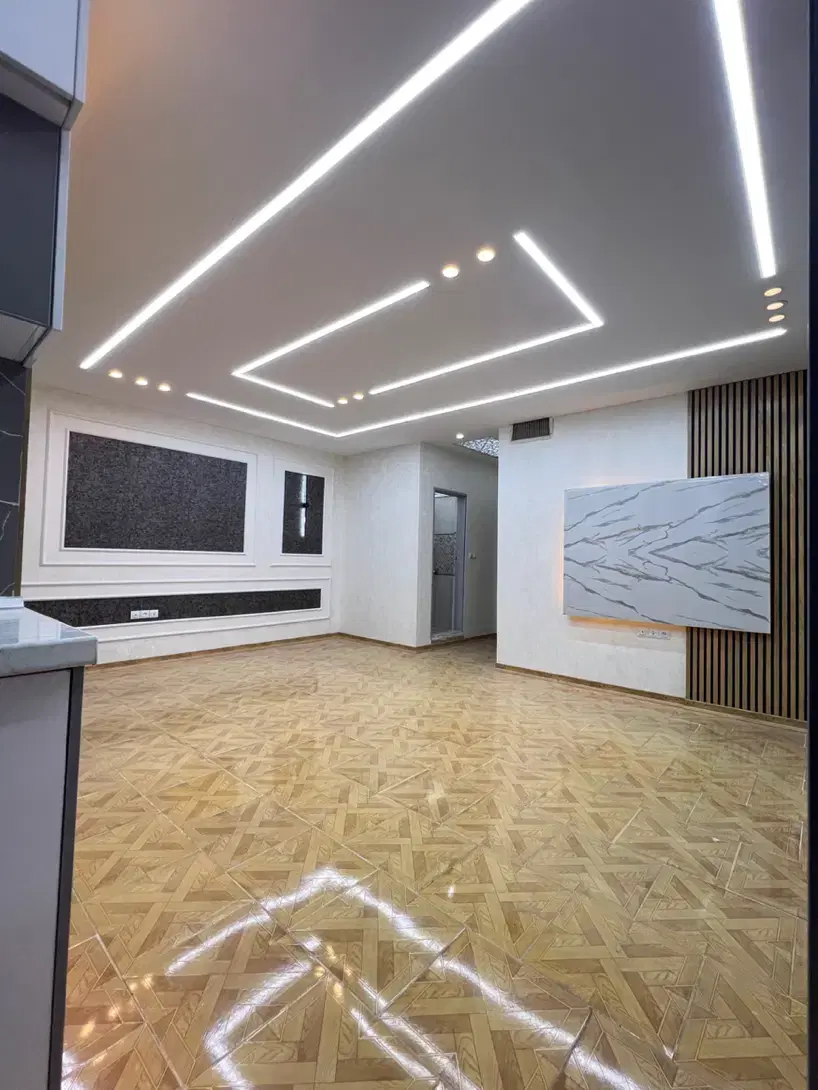آپارتمان ۸۱ متر _ دوخواب _ پارکینگ مسقف