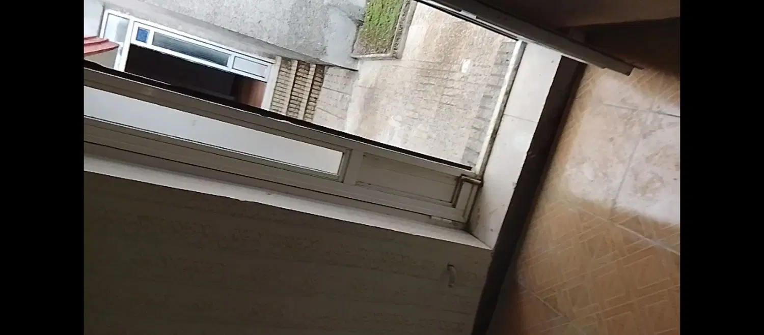 ویلایی مرکز شهر.پیر مادر دوبر عرض ۱۰متر