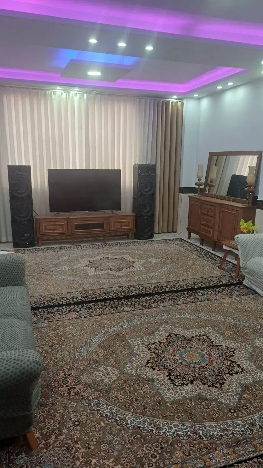 آپارتمان 85 متری تک واحدی فول امکانات
