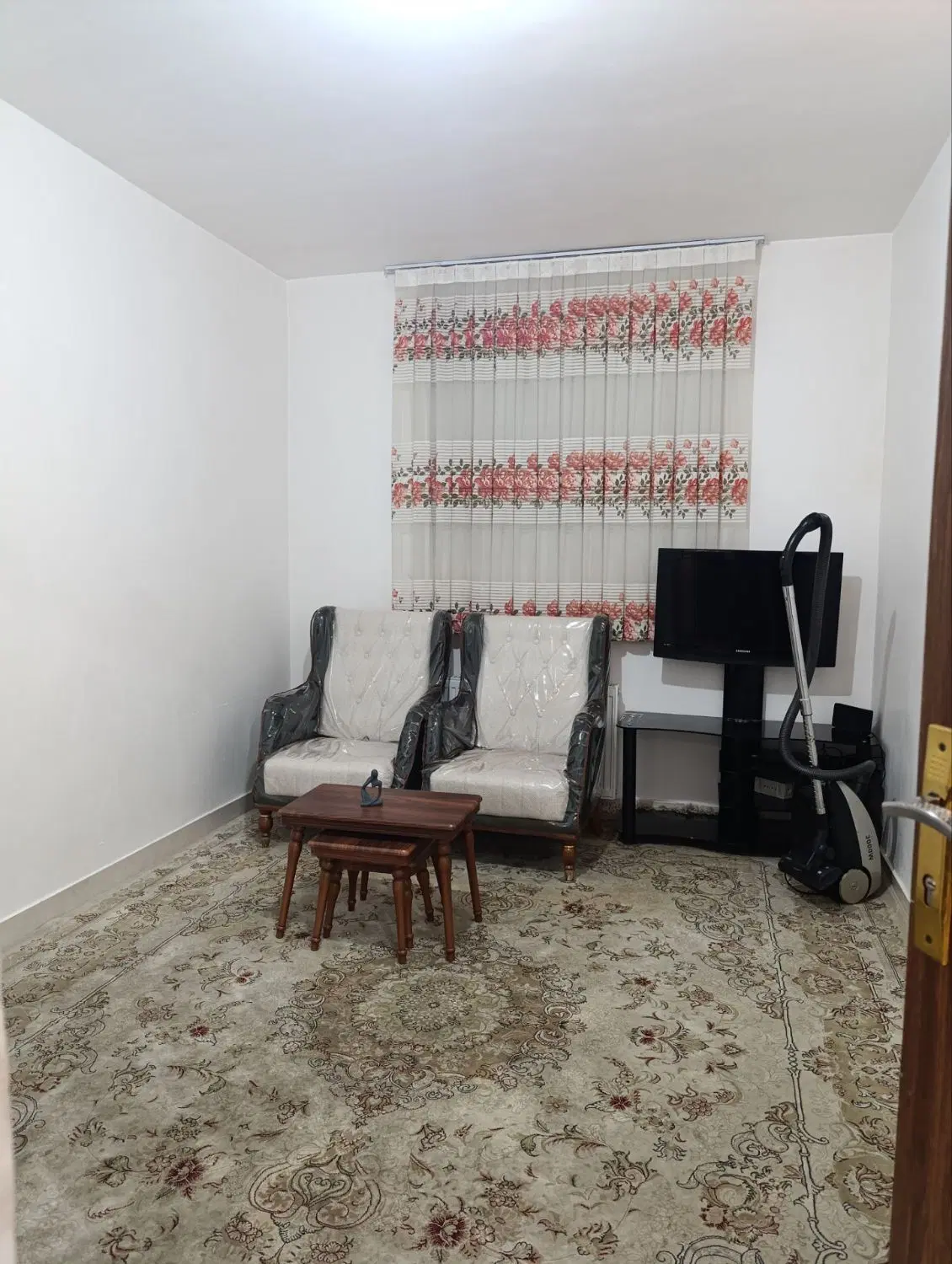 ملک وزمین