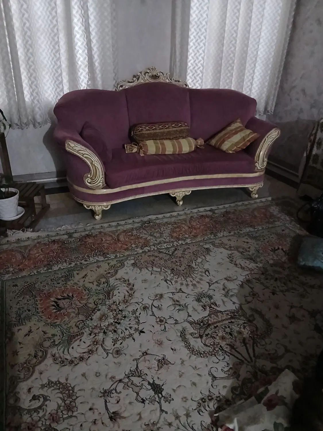 آپارتمان ۸۳متری بازسازی شده با پارکینگ وانباری