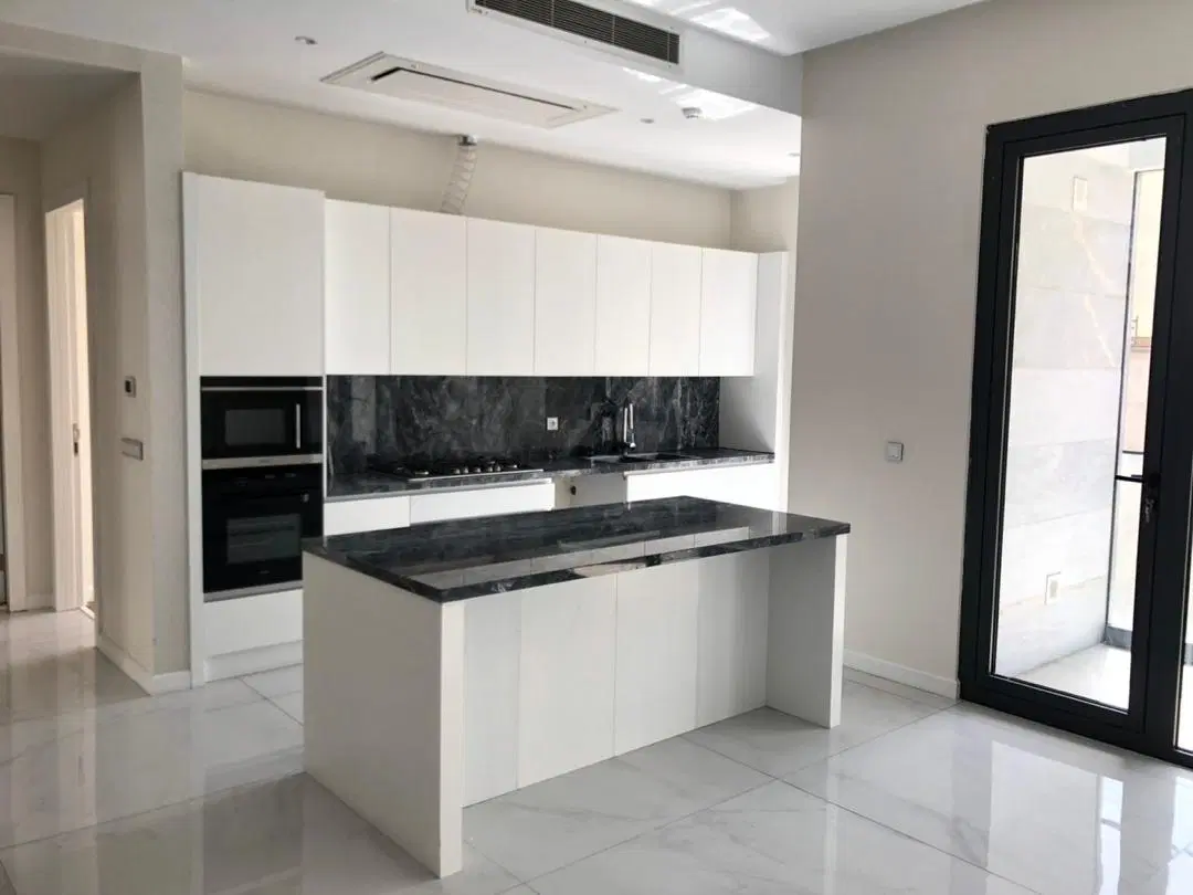 فروش اپارتمان ۱۲۶ متری نوساز جردن تاپ لوکیشن