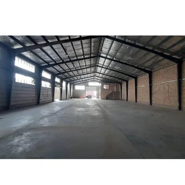 ۴۰۰متر سالن بامحوطه دربست