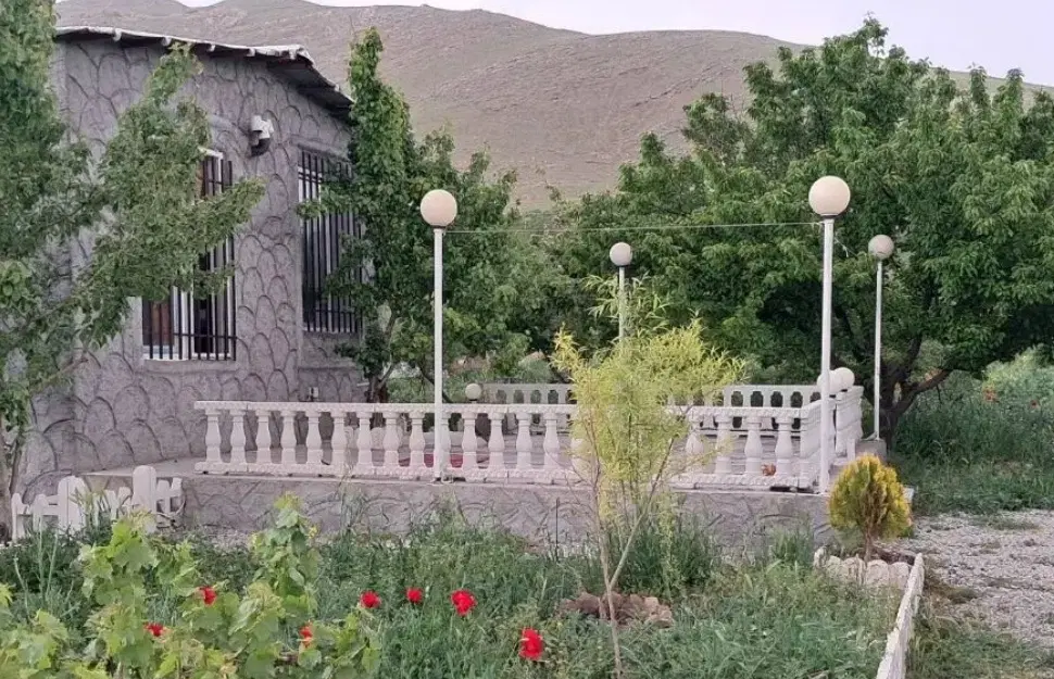 زمین باغی و باغ جاده روانسر