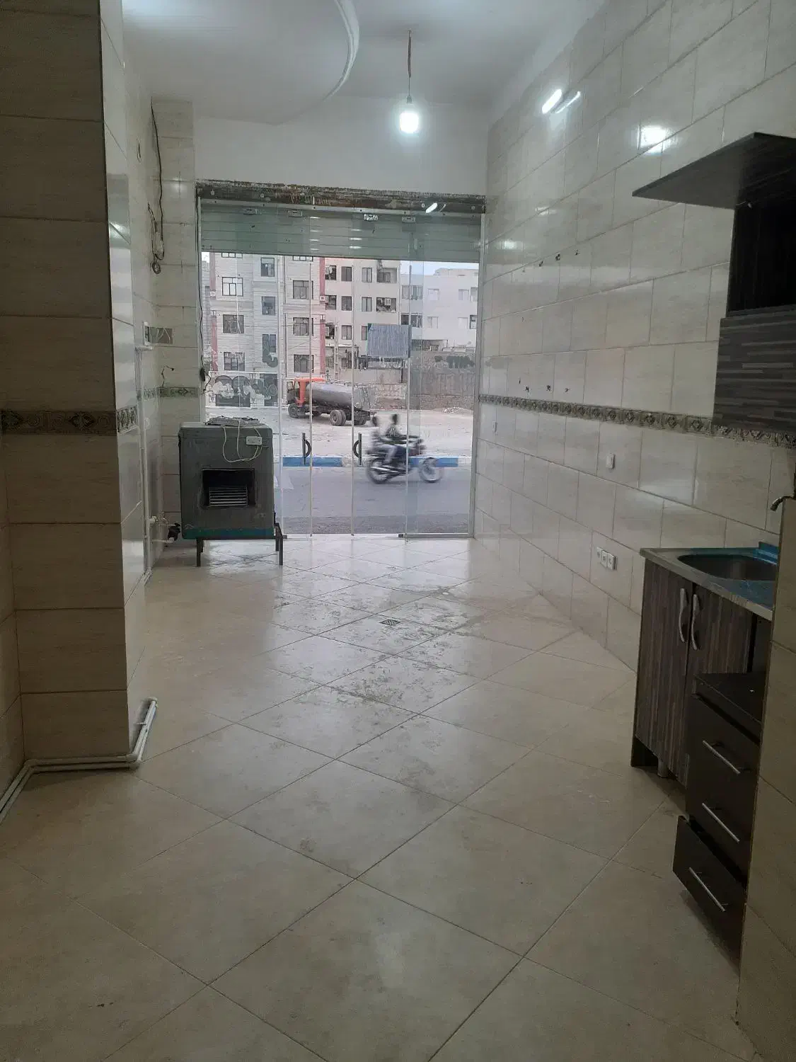مغازه تجاری