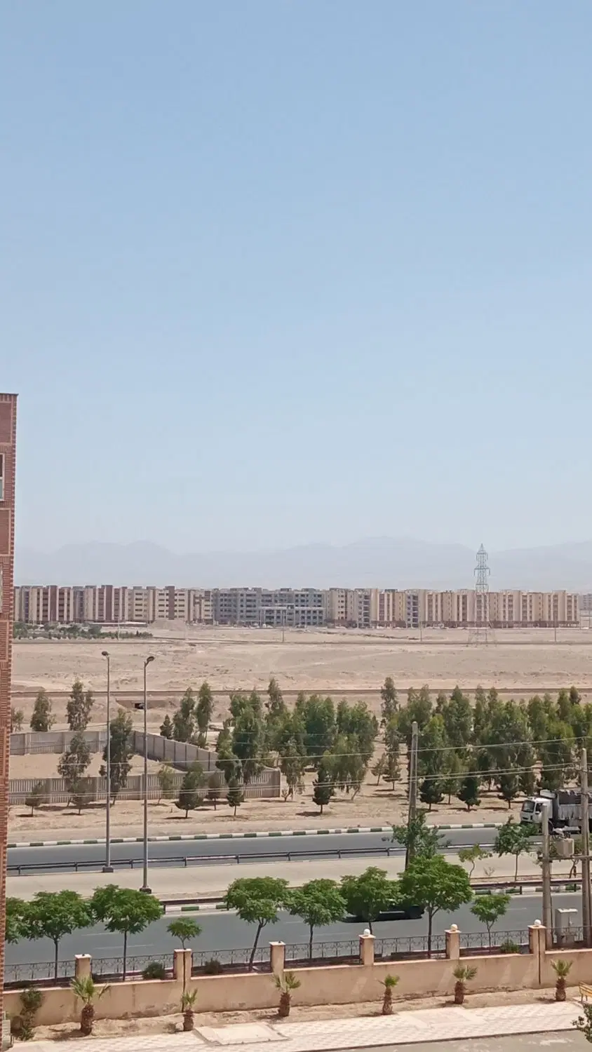 ۹۴ متری با پارکینگ مسقف