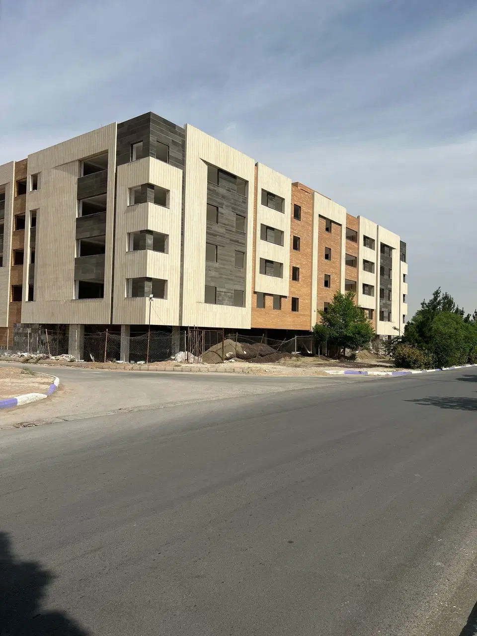 فروش زمین تجاری خدماتی