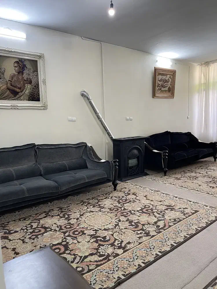 طبقه دوم شمالی (بالکن دار)