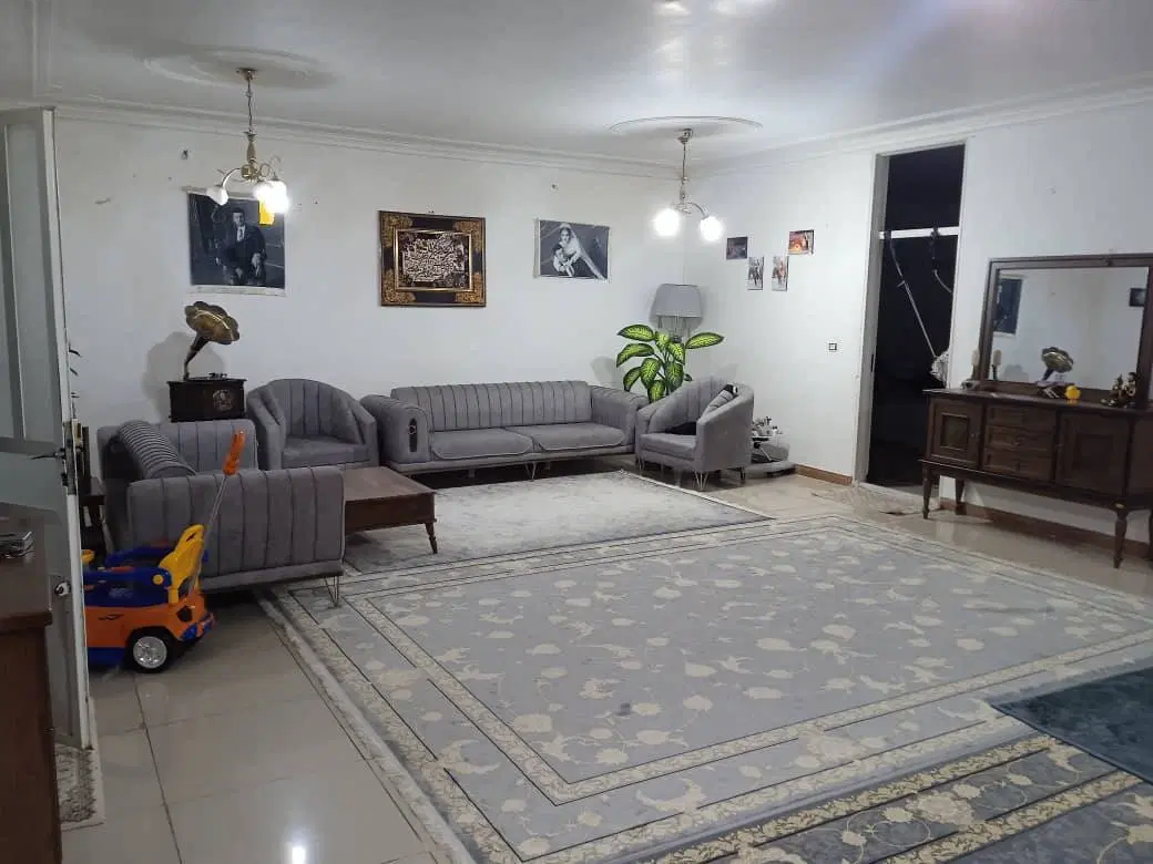 طبقه بالا ازادی کوچه ارزاق