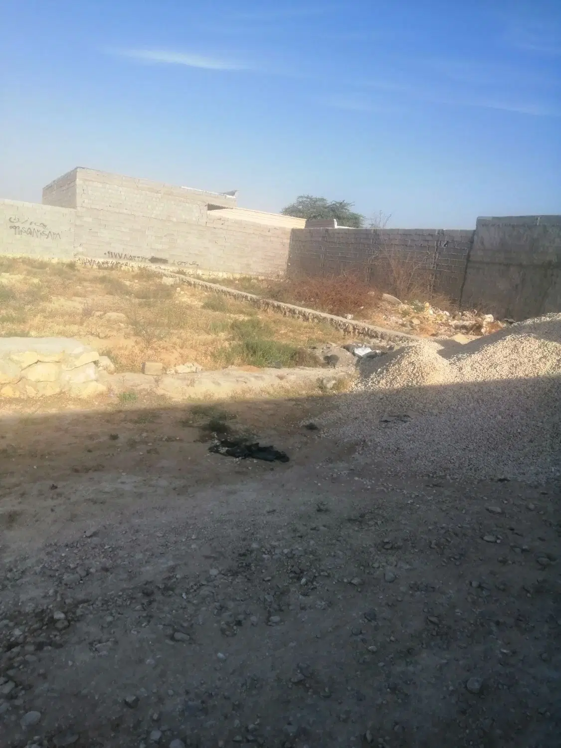 زمین گورک خیش اشکن
