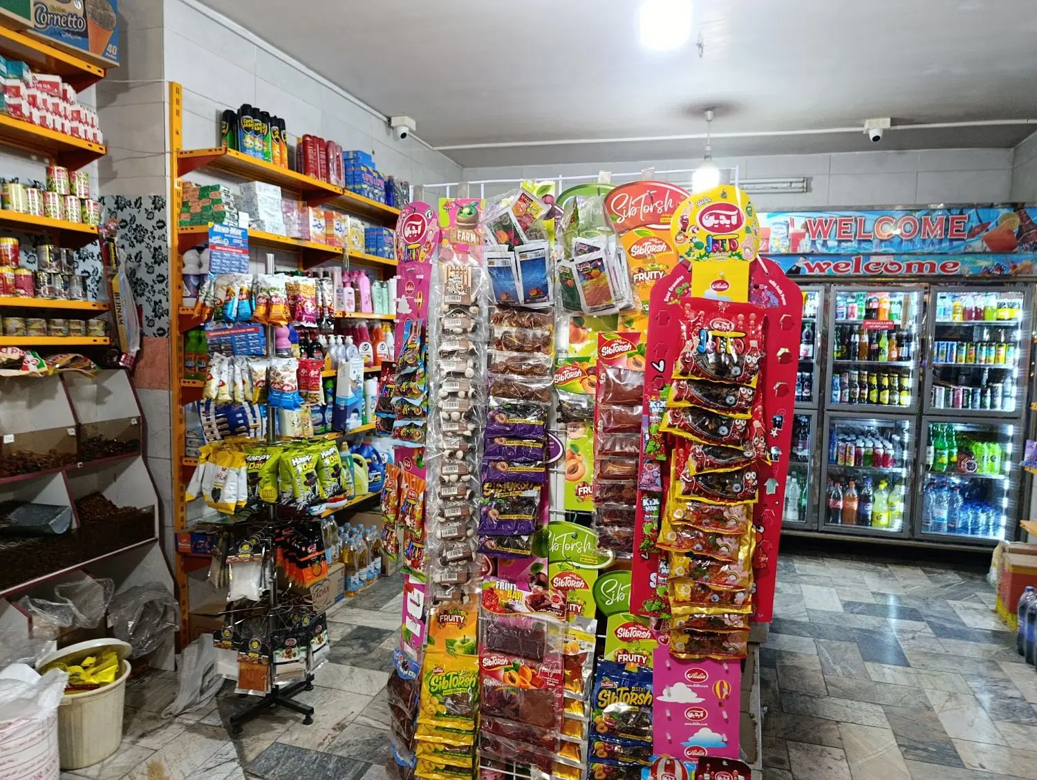 واگذاری سوپرمارکت با وسایل