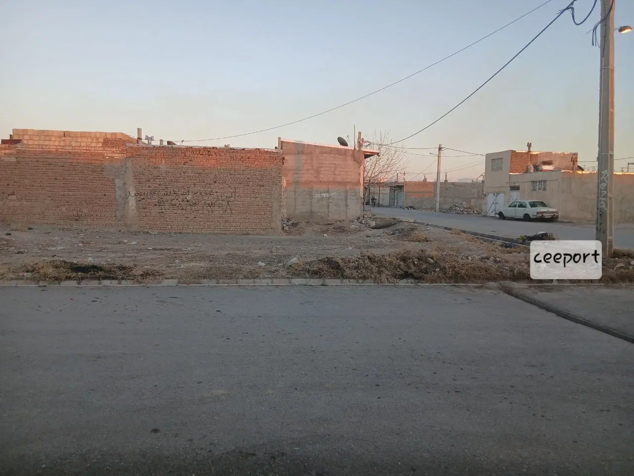 زمین باغمعروف