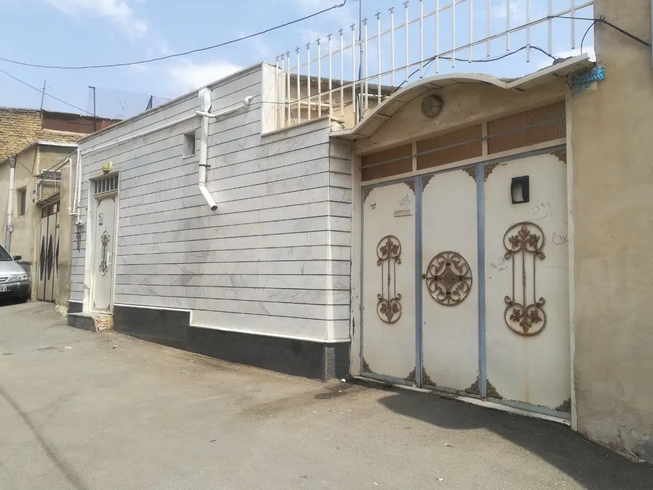 خانه ویلایی  چهارراه آزادی دو واحده متراژ۲۱۶متر