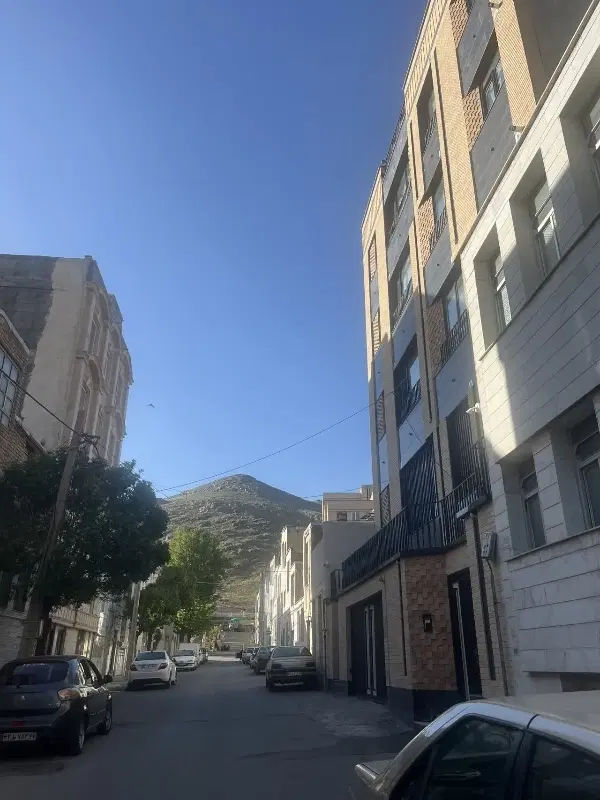 اجاره واحد مسکونی دو خوابه نورگیر بزرگ بهترین کوچه