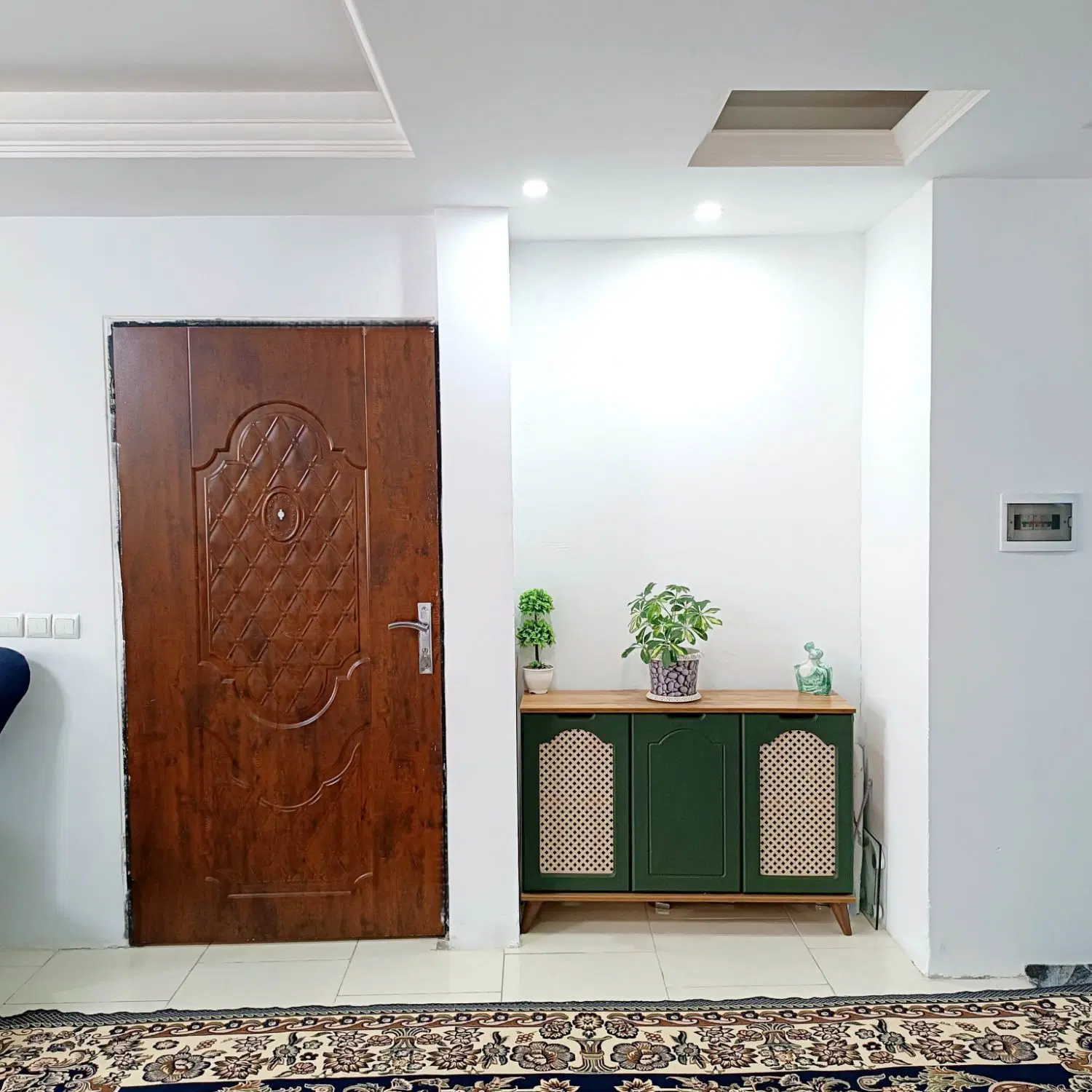 واحد 85 متری فول امکانات