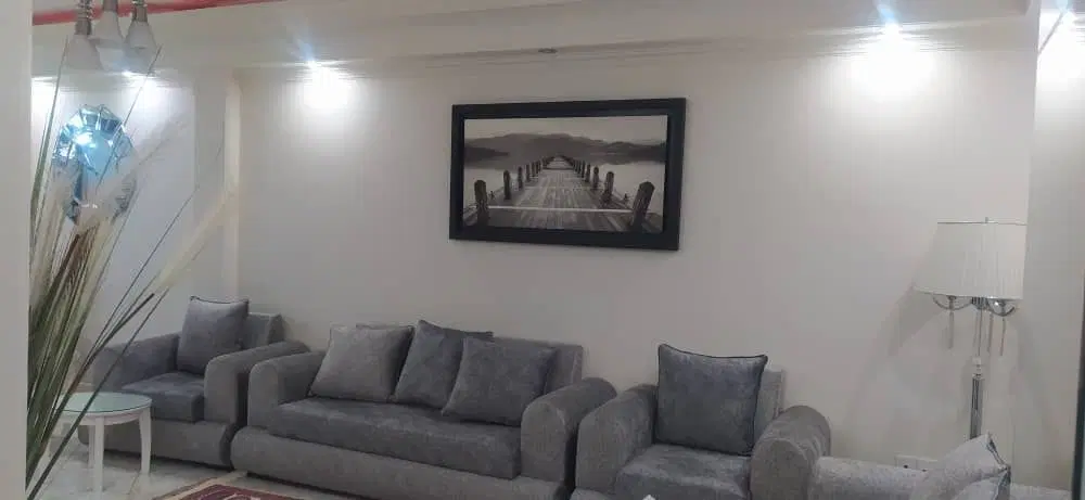 70متری بازسازی شده کم واحد