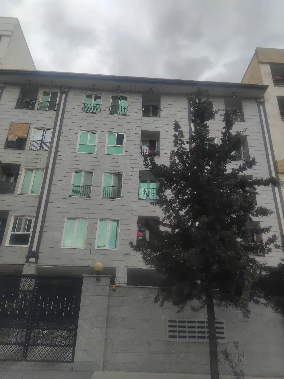 آپارتمان ۷۱ متر دوخوابه  تخلیه  فول