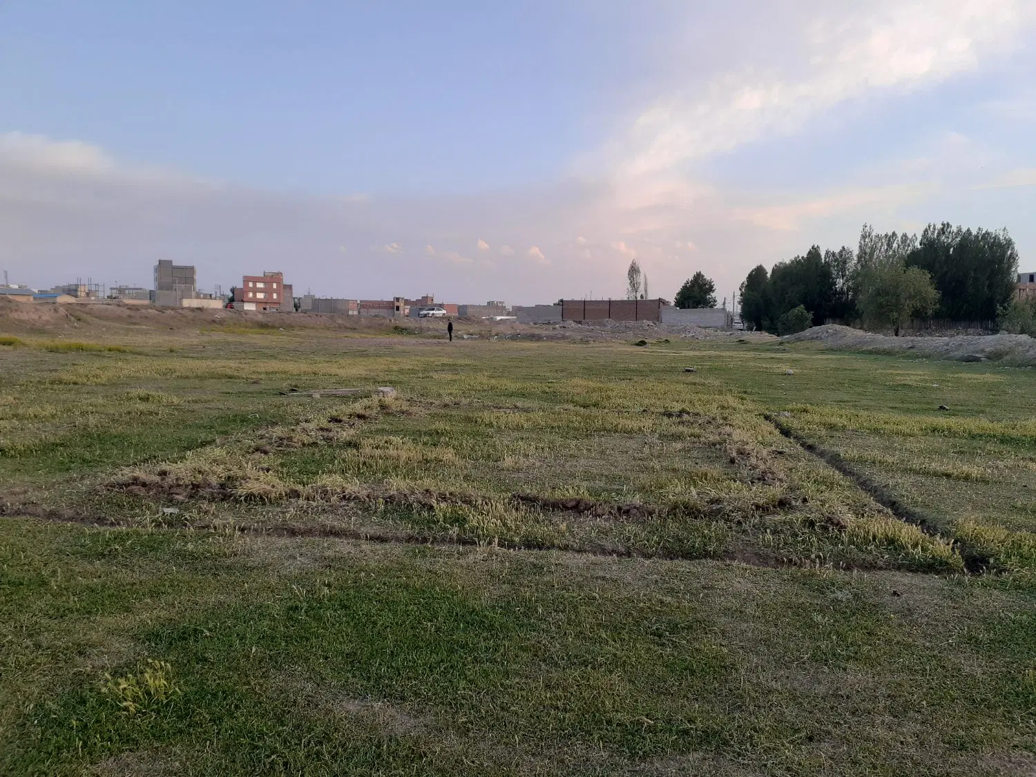 زمین کشاوز