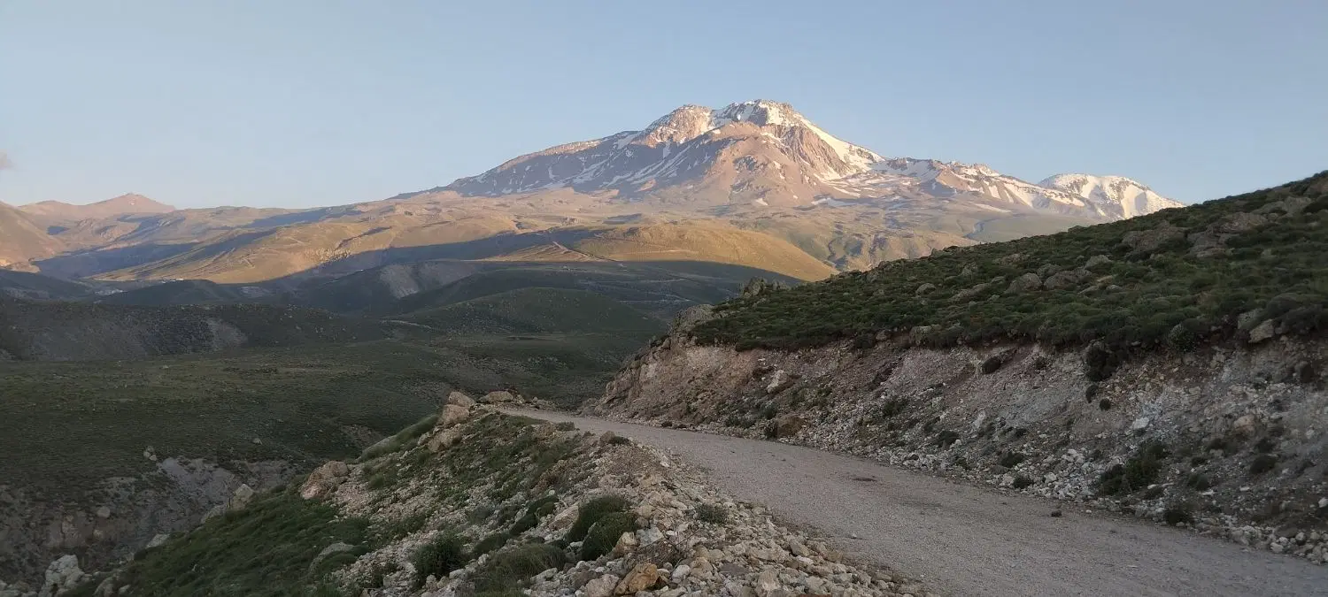 زمین ۳۶ اصلی استانداری