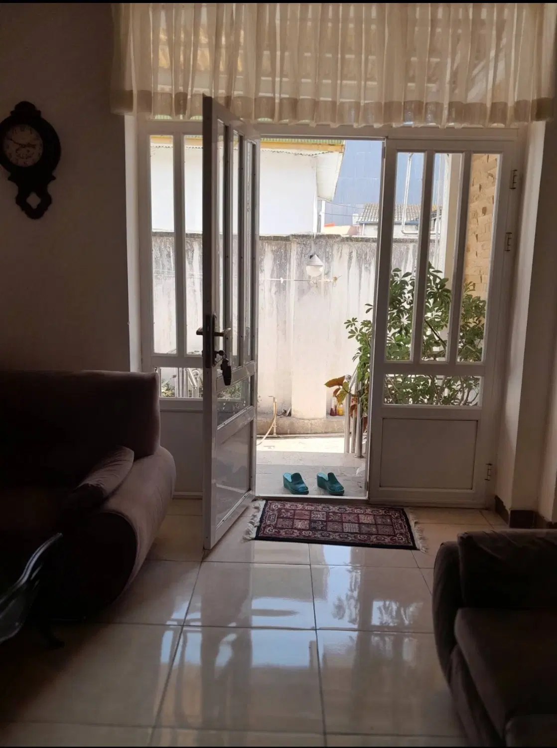 رهن واجاره خانه ویلایی در گذر فرخ با مغازه
