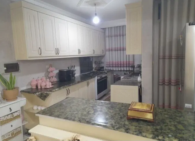 زرتشت غربی ، ۷۸ متر ، همکف ، بازسازی