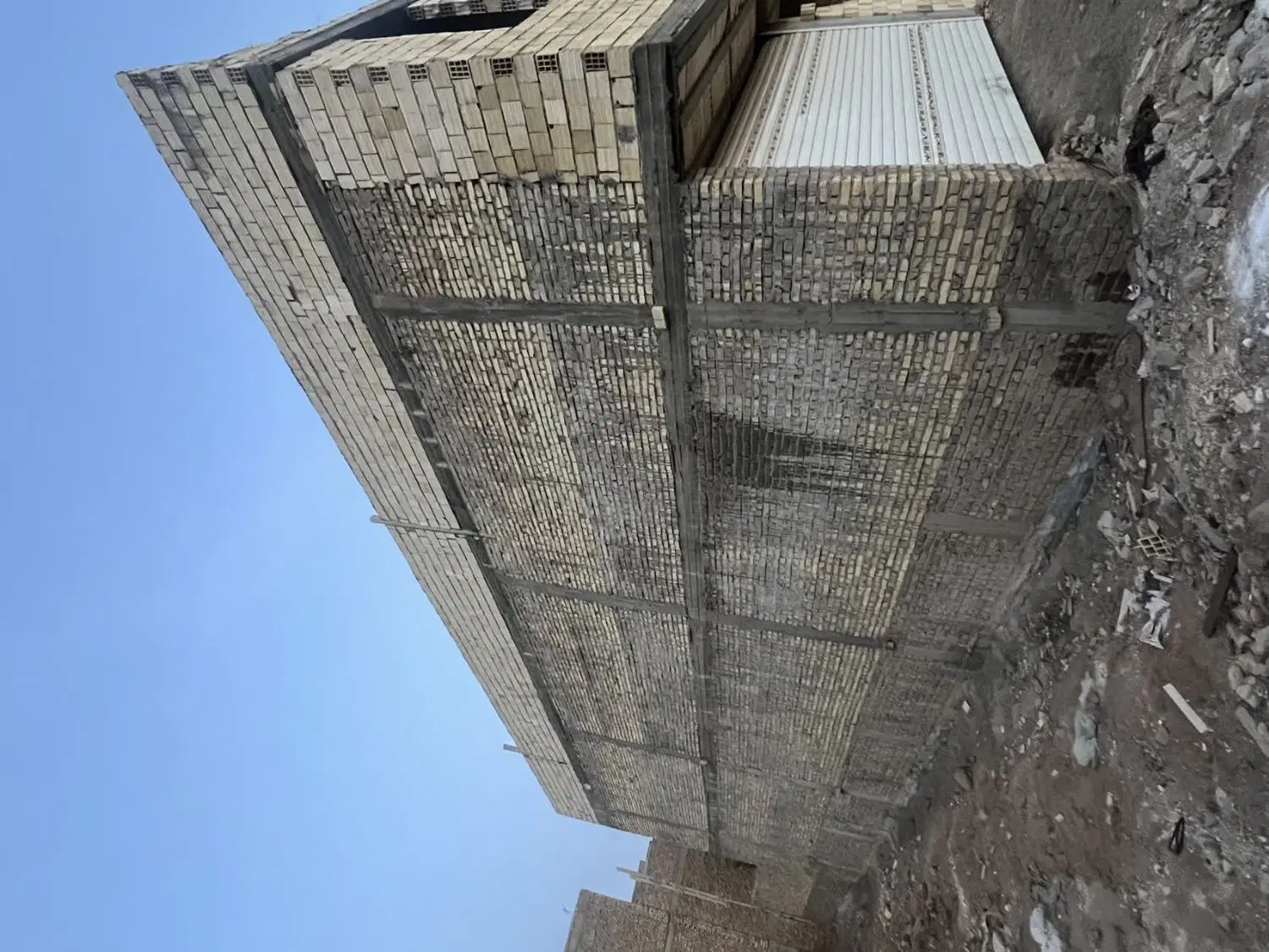 فروش منزل مسکونی نیمه ساز خیابان نیکو اکرم آباد