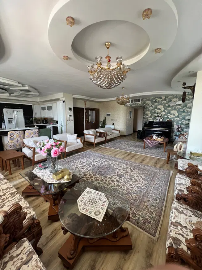 ۱۷۵ متر ۳ طرف نور تاپ لوکیشن
