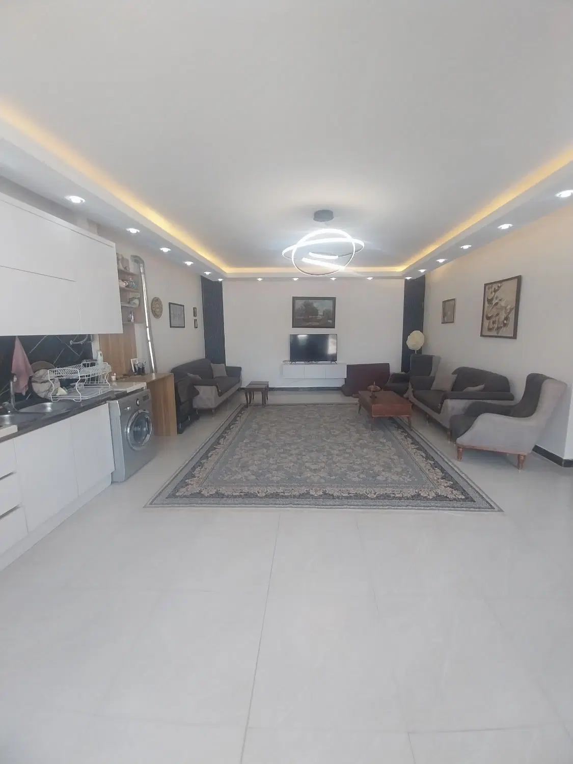 ویلا باغی ۳۰۰ متری نوساز