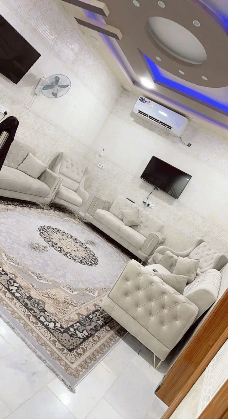 ۱۳۰متر*سه خواب*سالن بزرگ*امیرکبیر