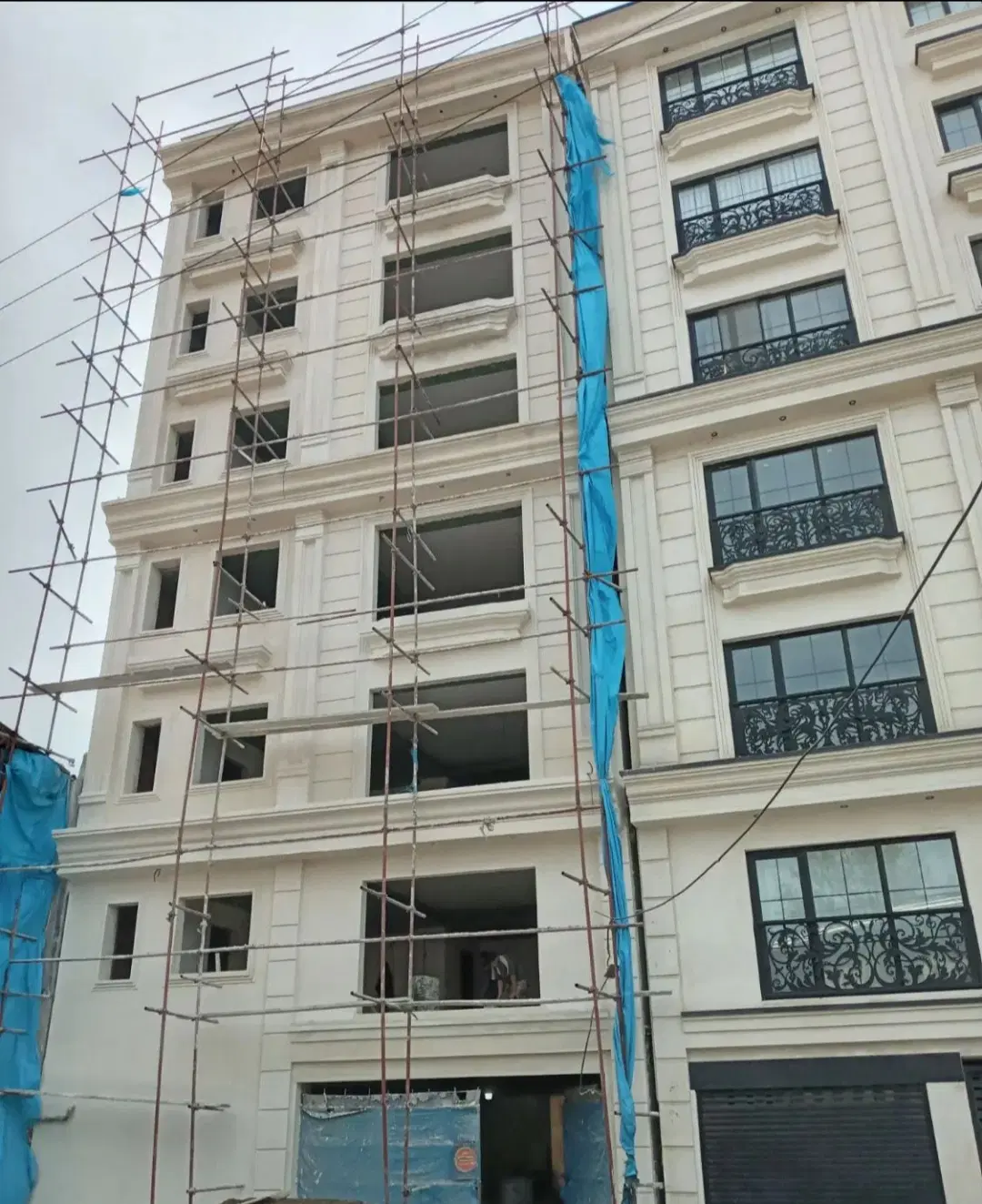 175متر تک واحدی 3 خواب 2 مستر _ دونبش فاضل