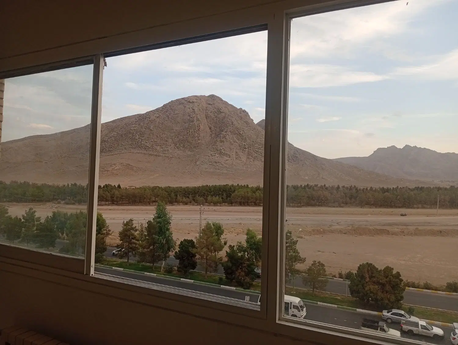 دو خواب بر مادی قصر گل
